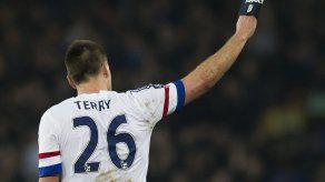 Excapitán de Inglaterra John Terry anuncia su retiro