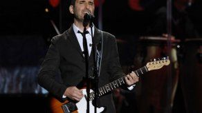 Jorge Drexler y Julieta Venegas en 1era gala de premios Fénix