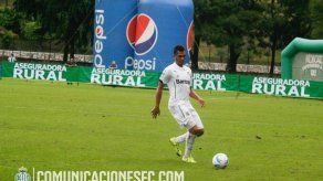 Comunicaciones saca punto ante Universidad con gol de Blackburn