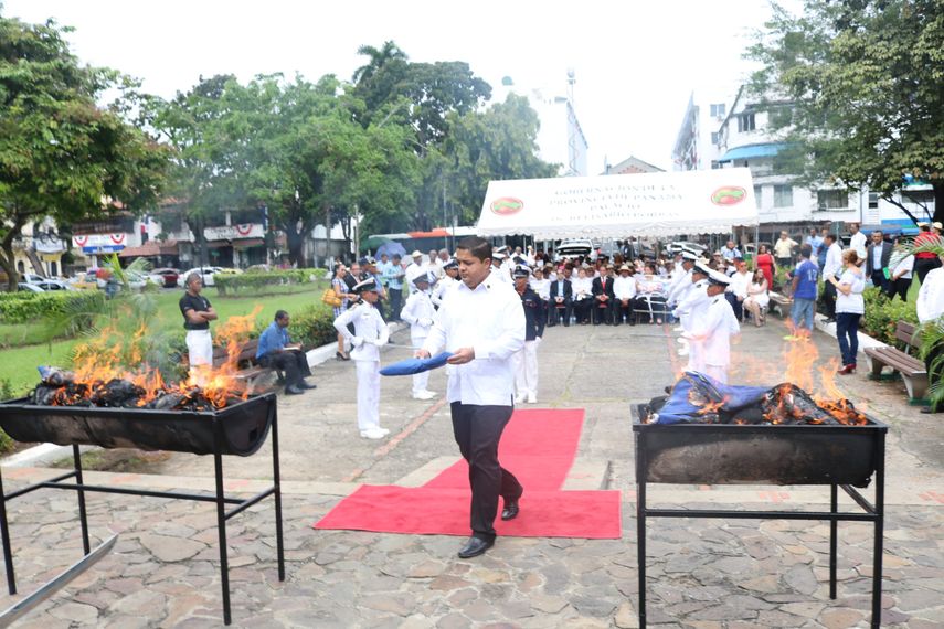 Gobernación de Panamá recibirá banderas en desuso a partir del 1 de octubre
