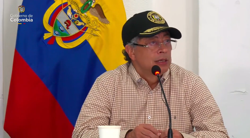 Presidente de Colombia, Gustavo Petro, asegura que escapó de un intento de asesinato en helicóptero