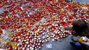 Rumania recuerda incendio en club que dejó 64 muertos