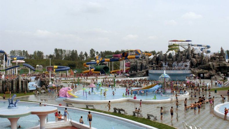 Prohibido bikinis en el parque acuático más exclusivo de Corea del Norte