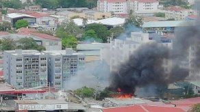 Bomberos controlan incendio en Calle 6ta Río Abajo