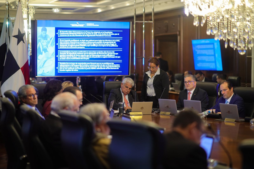 Conferencia del Consejo de Gabinete.