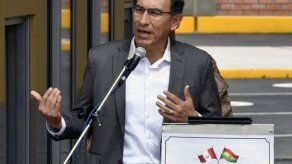 Aprobación de presidente Vizcarra cae a 52% en mayo según encuesta