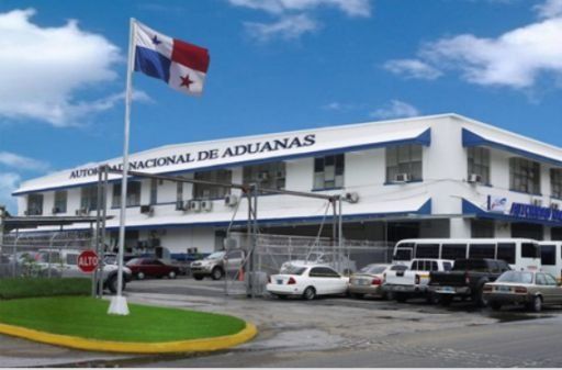 Aduanas de Panamá proyecta recaudar 1.270 millones de dólares en 2013