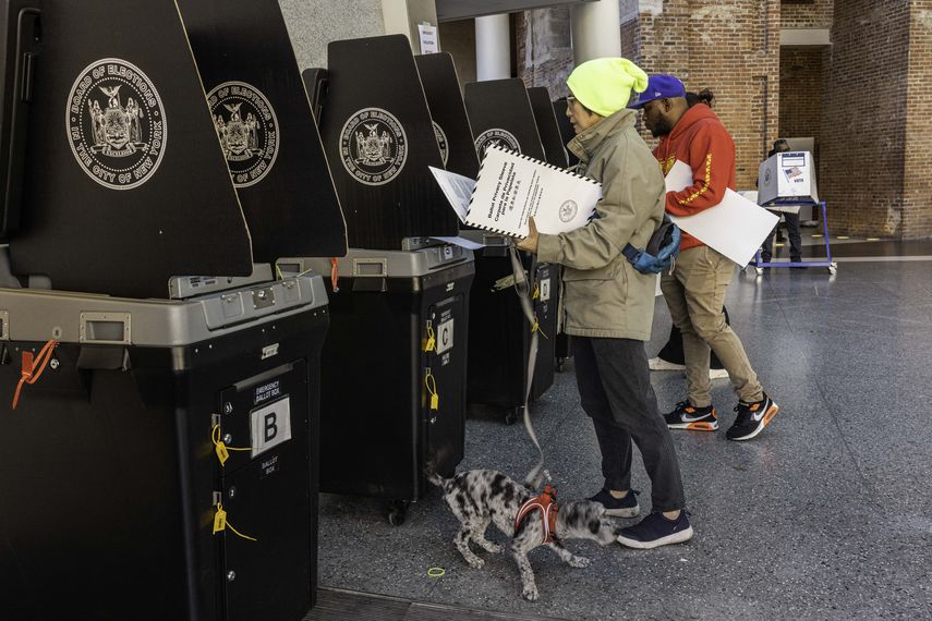 Estos comicios de medio mandato se celebran dos años después de las elecciones presidenciales.