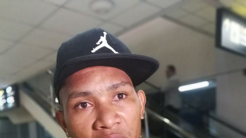 Ronaldo Dinolis regresa a Costa Rica para definir su futuro