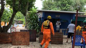 El Sinaproc realizó las inspecciones este lunes tras el fuerte oleaje en las playas de El Farallón y Santa Clara. El Sinaproc realizó las inspecciones este lunes tras el fuerte oleaje en las playas de El Farallón y Santa Clara.