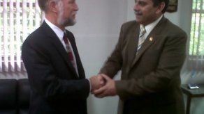 Embajador de EEUU Farrar se reúne con el ministro del MIDA Embajador de EEUU Farrar se reúne con el ministro del MIDA