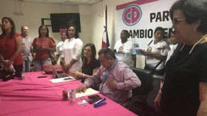 Riccardo Francolini oficializa su postulación para candidato a la Presidencia por CD