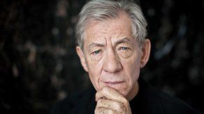 Actor Ian McKellen simpatiza con demandas de más presencia negra en el cine