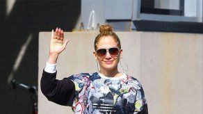 Critican a Jennifer Lopez por trabajar con el maltratador Chris Brown