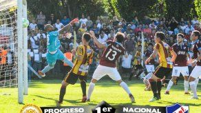 Nacional con Luis Manotas Mejía en el arco pierde el invicto