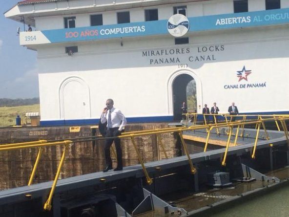 Barack Obama visita el Canal de Panam