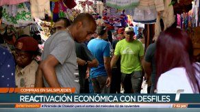 Ciudadanos buscan diferentes artículos en Salsipuedes para Fiestas Patrias