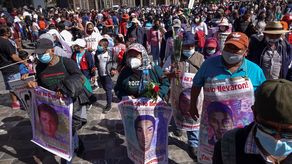 &nbsp;Poco después de la presentación del informe la Fiscalía General anunció que había emitido 83 órdenes de captura contra los involucrados en el caso, y fue detenido el ex procurador general Jesús Murillo Karam.