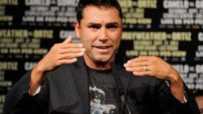 Conejita de Playboy exige disculpas a De la Hoya