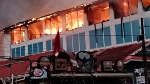 Se registra incendio en locales comerciales de Isla Colón, Bocas del Toro.