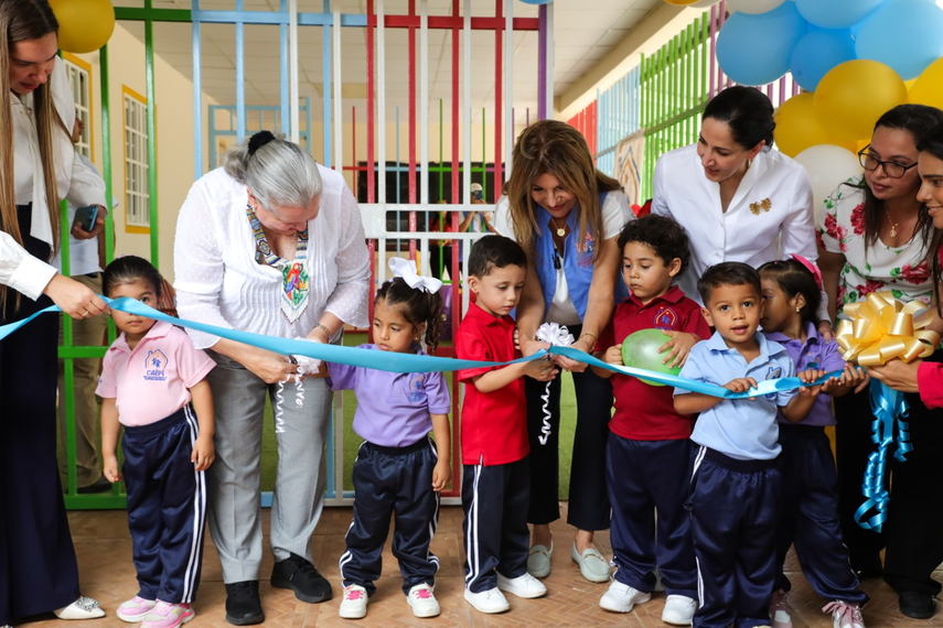 El MIDES inaugura un nuevo en la provincia de Los Santos.