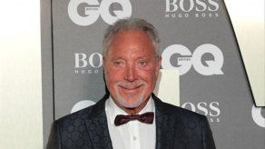 Tom Jones evita el alcohol y los carbohidratos para mantenerse en plena forma