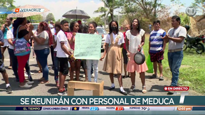 Cierre de calle en la vía principal de Veracruz exigiendo mejoras a escuela.