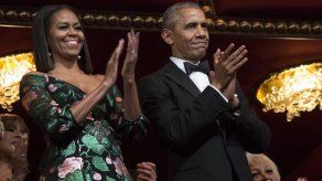 Obama es ovacionado en los Premios del Centro Kennedy
