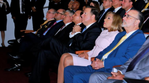 Critican convocatoria a consulta para reforma constitucional a un año de las elecciones