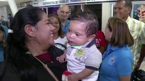Regresa a Panamá el niño Israel Pimentel tras ser operado del corazón