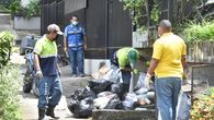Recolección de basura en el corregimiento de Bella Vista, por parte de camiones privados contratados por la Junta Comunal. Recolección de basura en el corregimiento de Bella Vista, por parte de camiones privados contratados por la Junta Comunal.