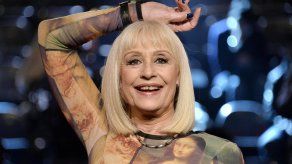 La cantante y presentadora de televisión italiana Raffaella Carra
