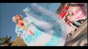 Arranca tercera edición de Desfile de las Mil Polleras