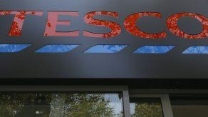 Tesco detiene producción en fábrica en China