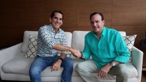 Francolini apoyará a Roux en carrera por candidatura presidencial del CD