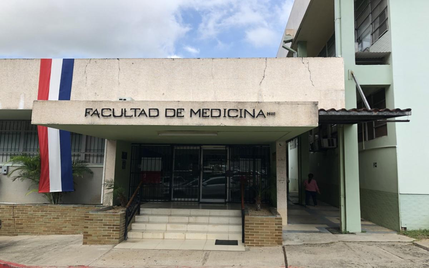 La Facultad de Medicina de la UP recibe acreditación internacional por 5 años en una ceremonia especial. La Facultad de Medicina de la UP recibe acreditación internacional por 5 años en una ceremonia especial.