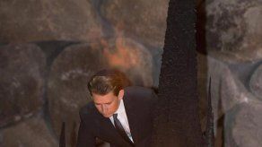 Israel conmemora el Día del Holocausto con el encendido de seis antorchas