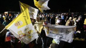 Ataques incendiarios jalonan sur de Chile antes de la llegada del papa