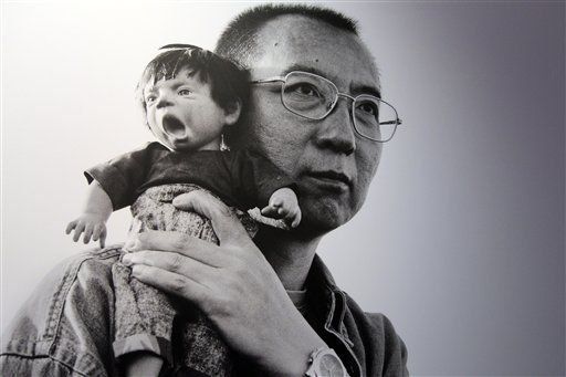 Fotos de artista china censurada llegan a NY