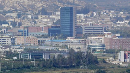 Los empresarios de Corea del Sur que dirigían empresas en el parque han expresado repetidamente su deseo de visitar el complejo debido a las preocupaciones sobre el estado de la maquinaria y los materiales de fabricación que quedaron allí.