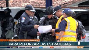 Realizaron un simulacro de asalto y toma de rehenes en Calle 50