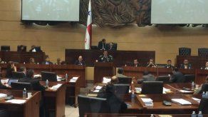 Diputados cuestionaron sobre Crisol de Razas y seguridad en Panamá