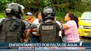 Residentes en San Pablo enfrentados por distribución de agua potable