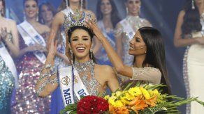 Universitaria Thalia Olvino es coronada Miss Venezuela
