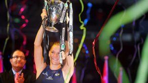 Agnieska Radwanska gana la Final WTA