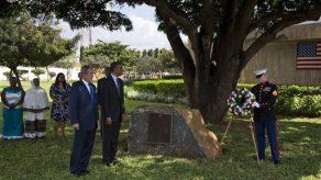 Obama y Bush se reúnen en Tanzania