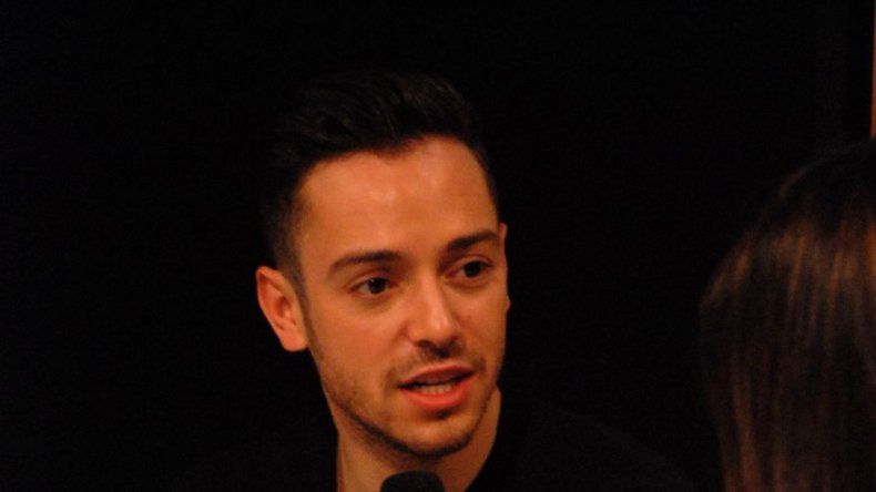 PeeWee promociona su música y aconseja a los jóvenes talentos en Panamá