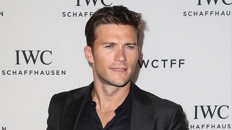 Scott Eastwood nunca recibió un trato privilegiado de su padre