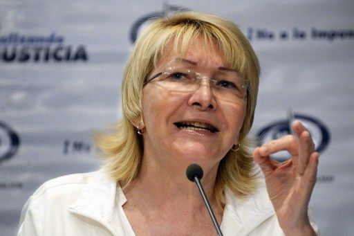 Venezuela: ordenan captura de tres opositores