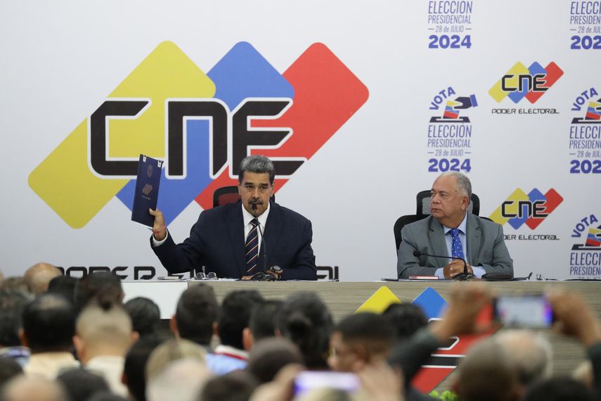 Estados Unidos impone sanciones a funcionarios por fraude electoral.